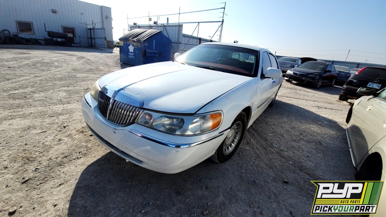 2001 LINCOLN TOWN CAR partes disponibles