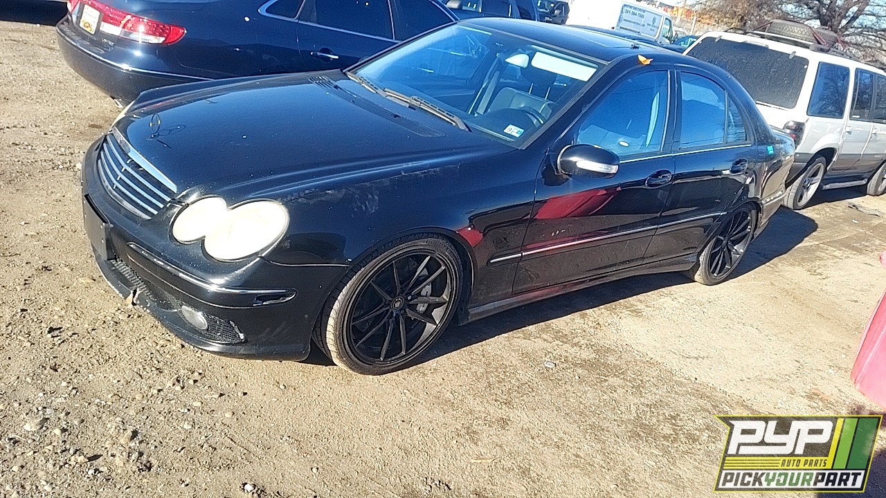 2006 MERCEDES-BENZ C55 AMG partes disponibles