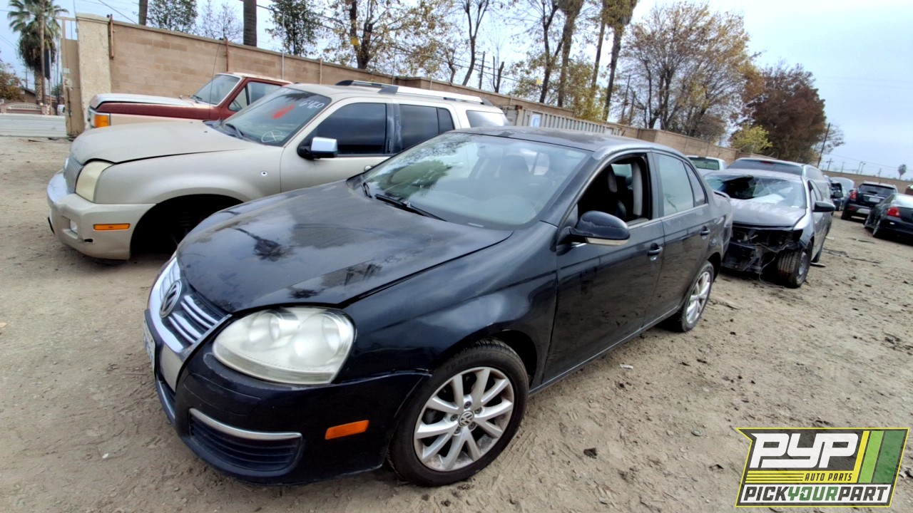 2010 VOLKSWAGEN JETTA partes disponibles