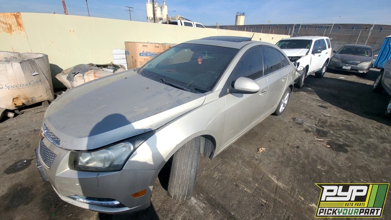 2013 CHEVROLET CRUZE partes disponibles