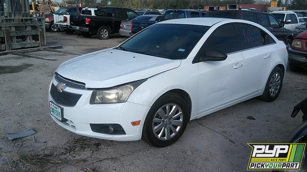 2011 CHEVROLET CRUZE partes disponibles