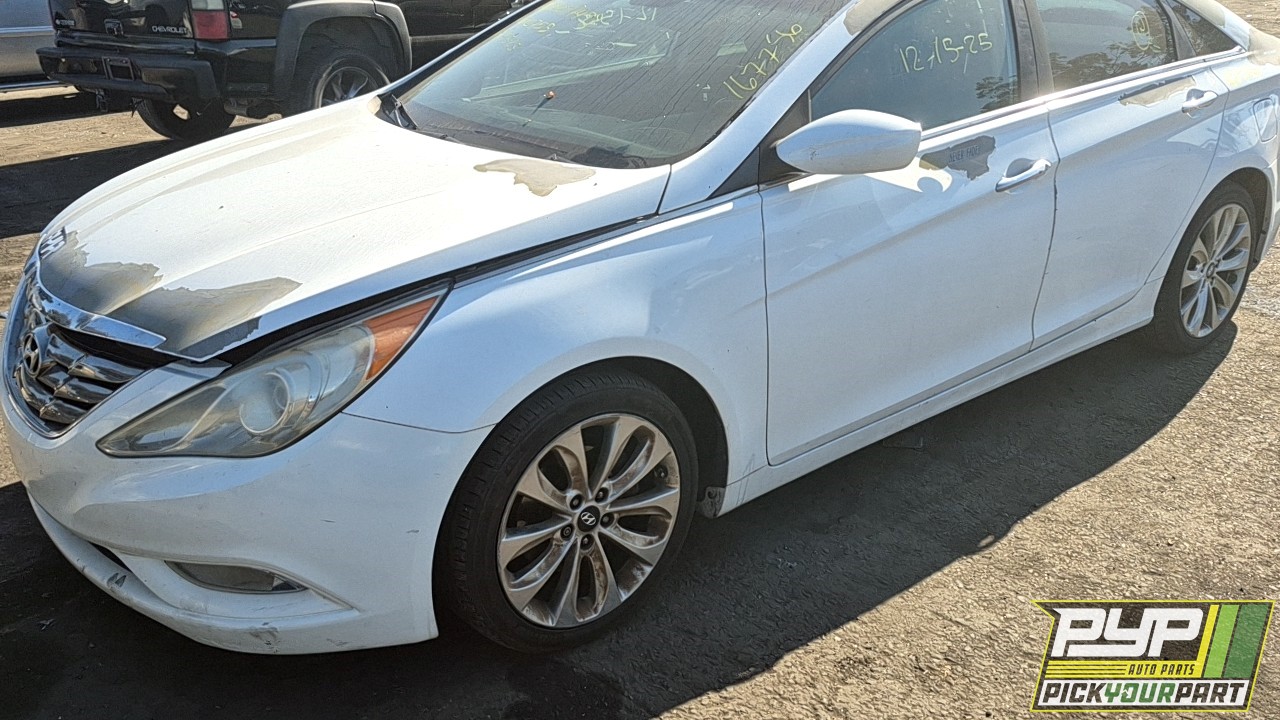 2013 HYUNDAI SONATA available for parts