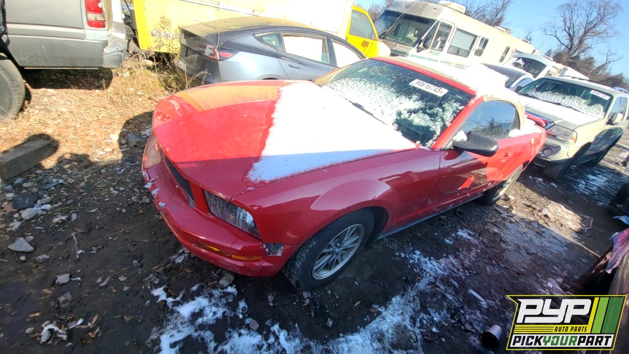 2005 FORD MUSTANG partes disponibles