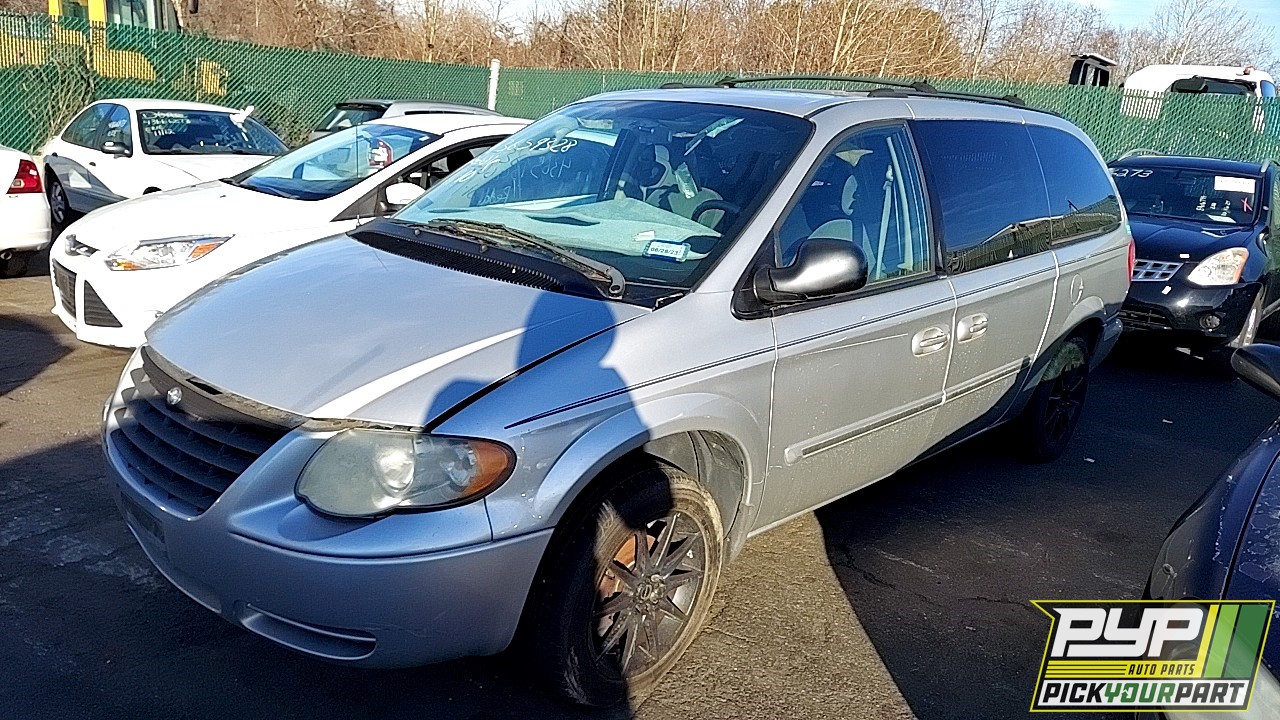 2005 CHRYSLER TOWN & COUNTRY partes disponibles