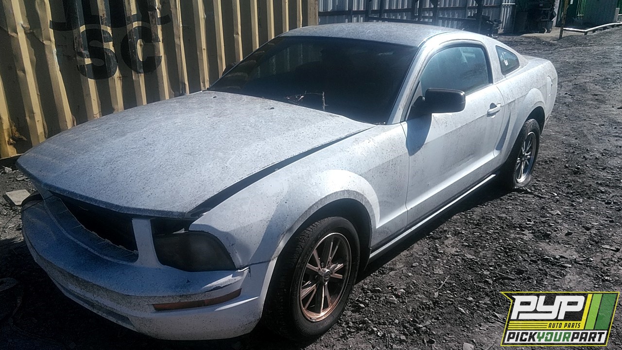 2006 FORD MUSTANG available for parts