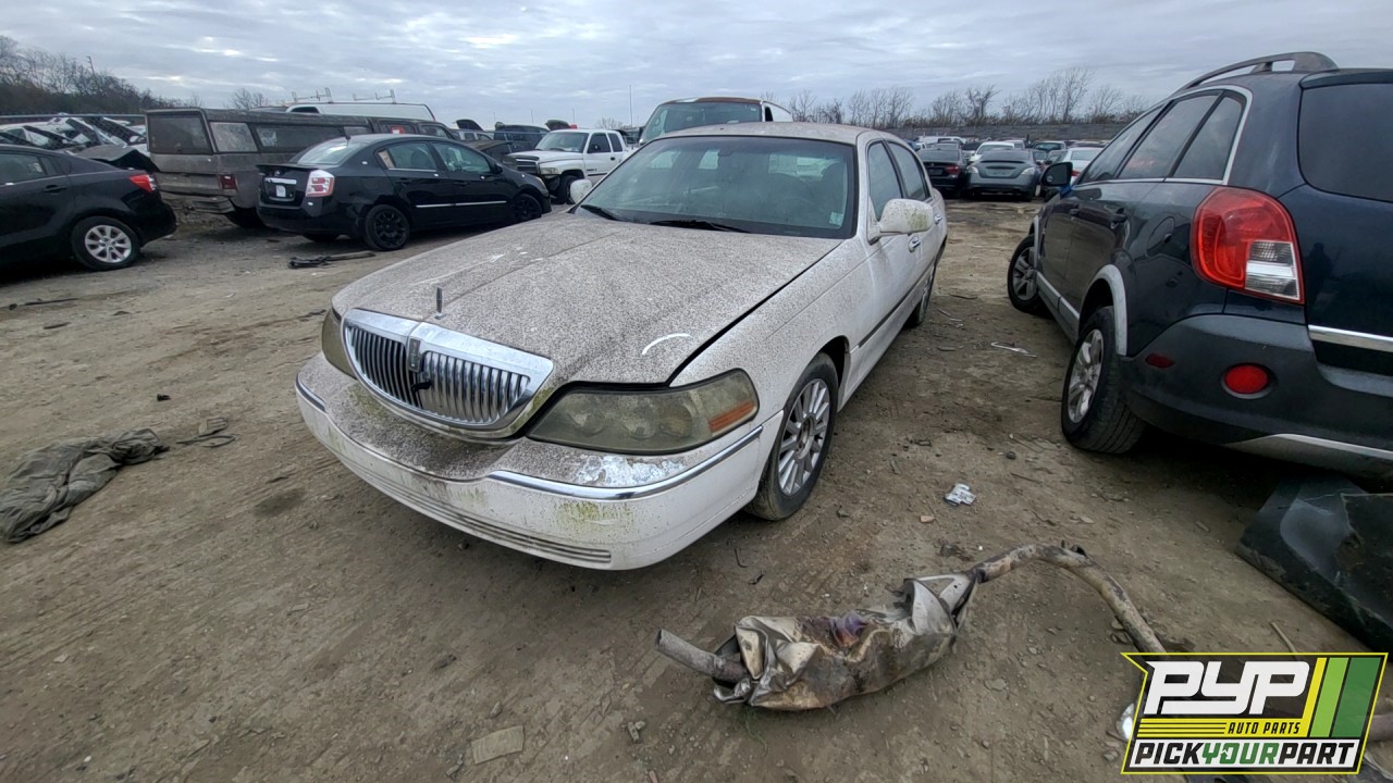 2005 LINCOLN TOWN CAR partes disponibles