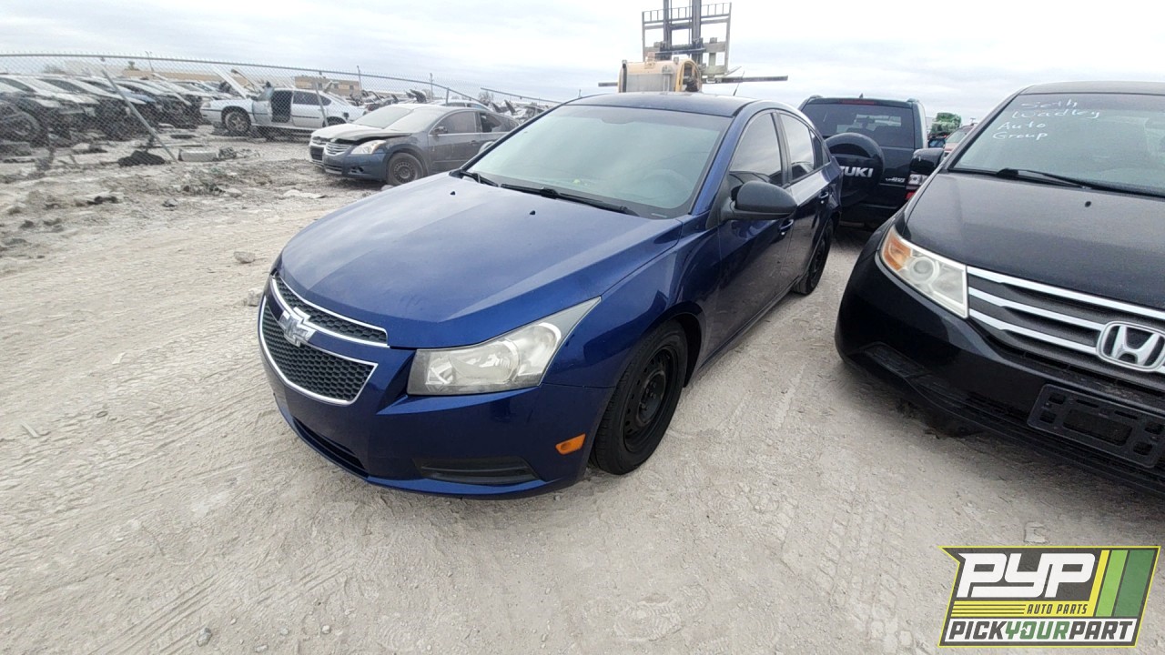 2013 CHEVROLET CRUZE partes disponibles