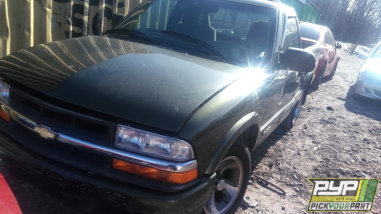 2001 CHEVROLET S10 partes disponibles