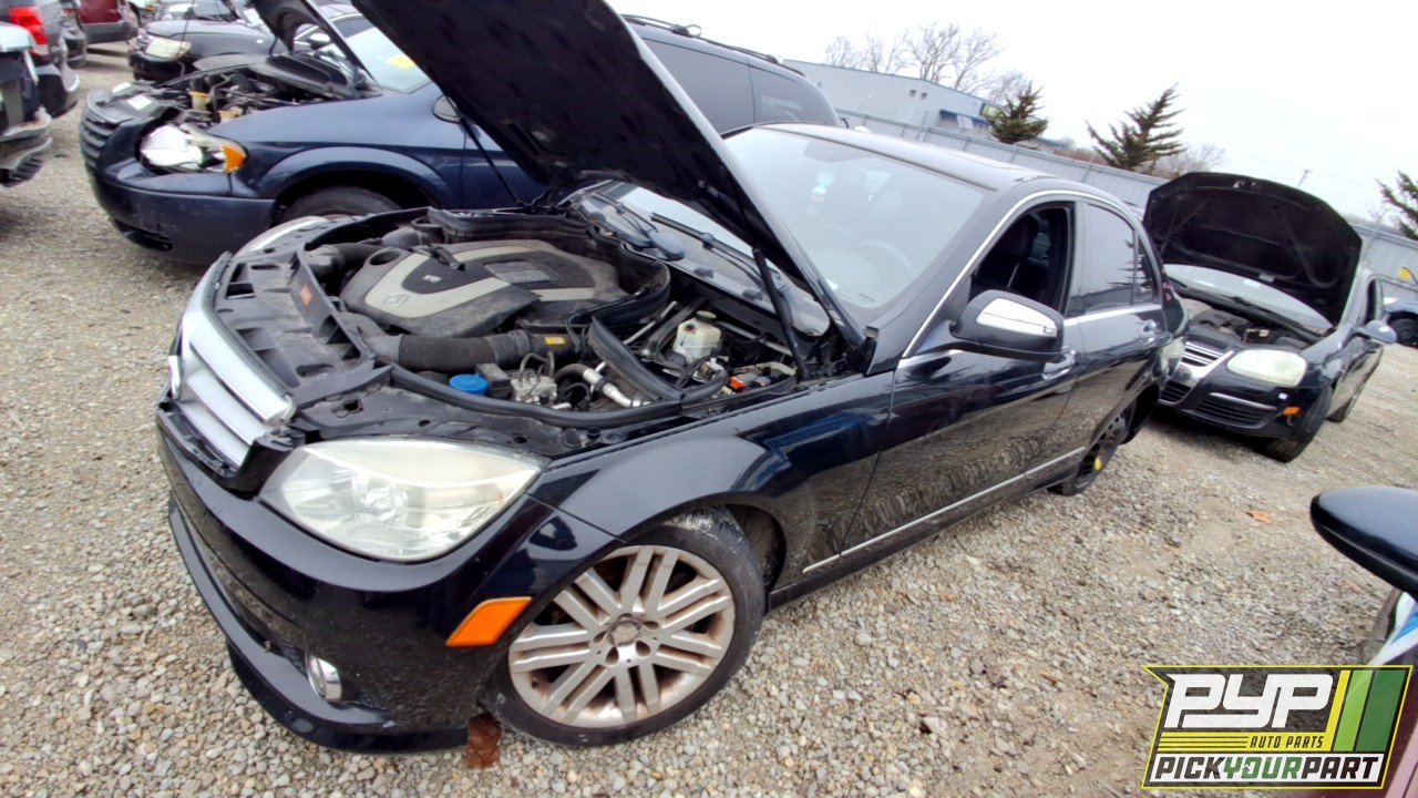 2009 MERCEDES-BENZ C300 partes disponibles