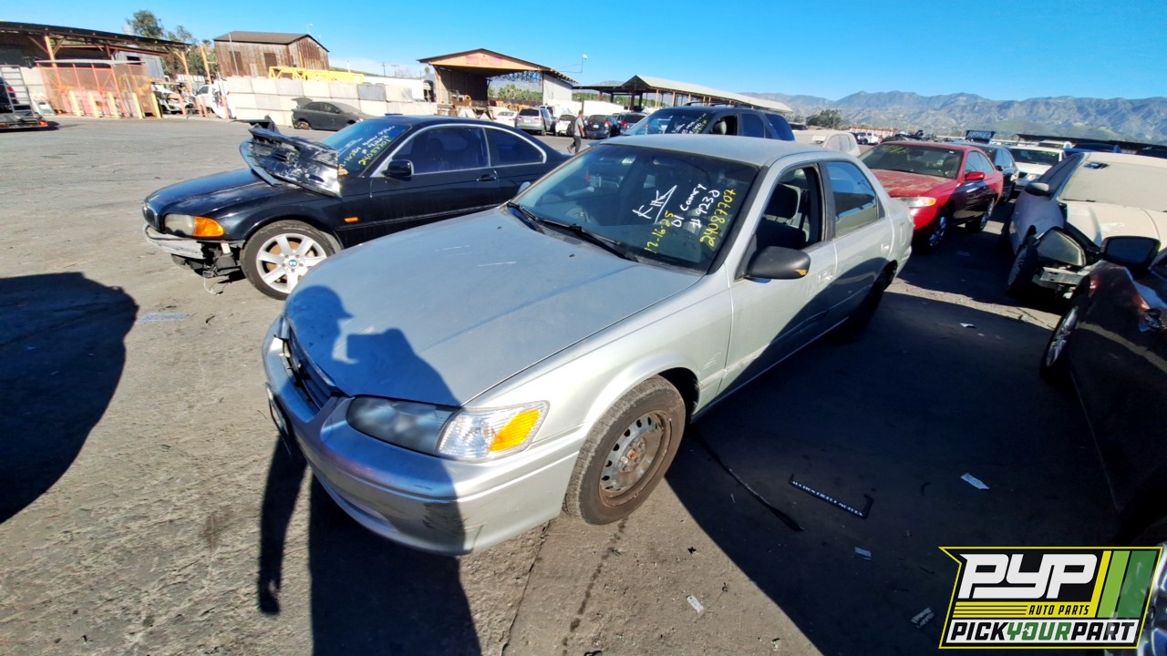 2001 TOYOTA CAMRY partes disponibles