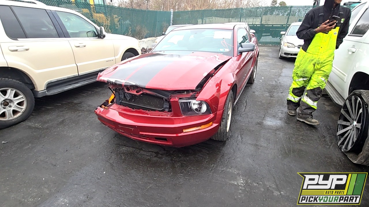 2005 FORD MUSTANG partes disponibles
