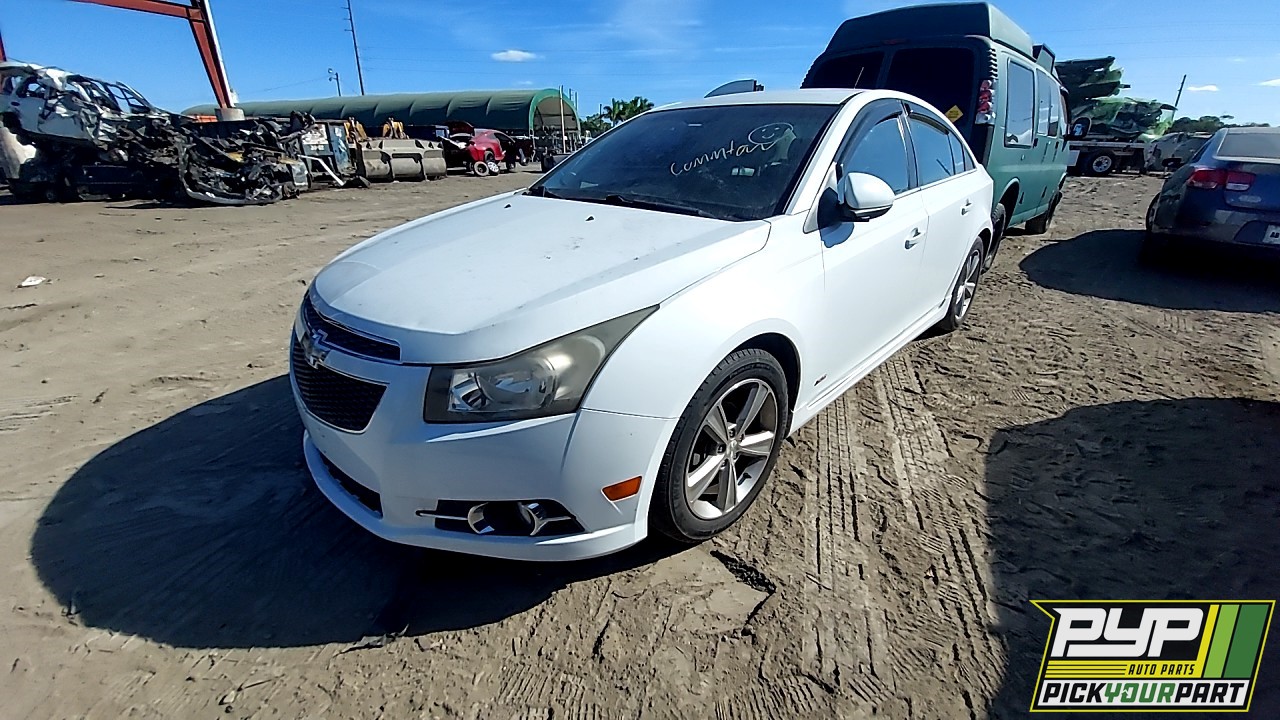 2013 CHEVROLET CRUZE partes disponibles