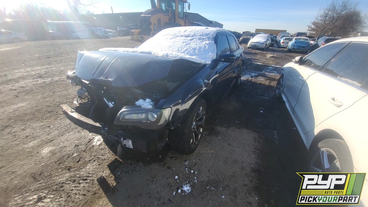 2015 CHRYSLER 300 partes disponibles