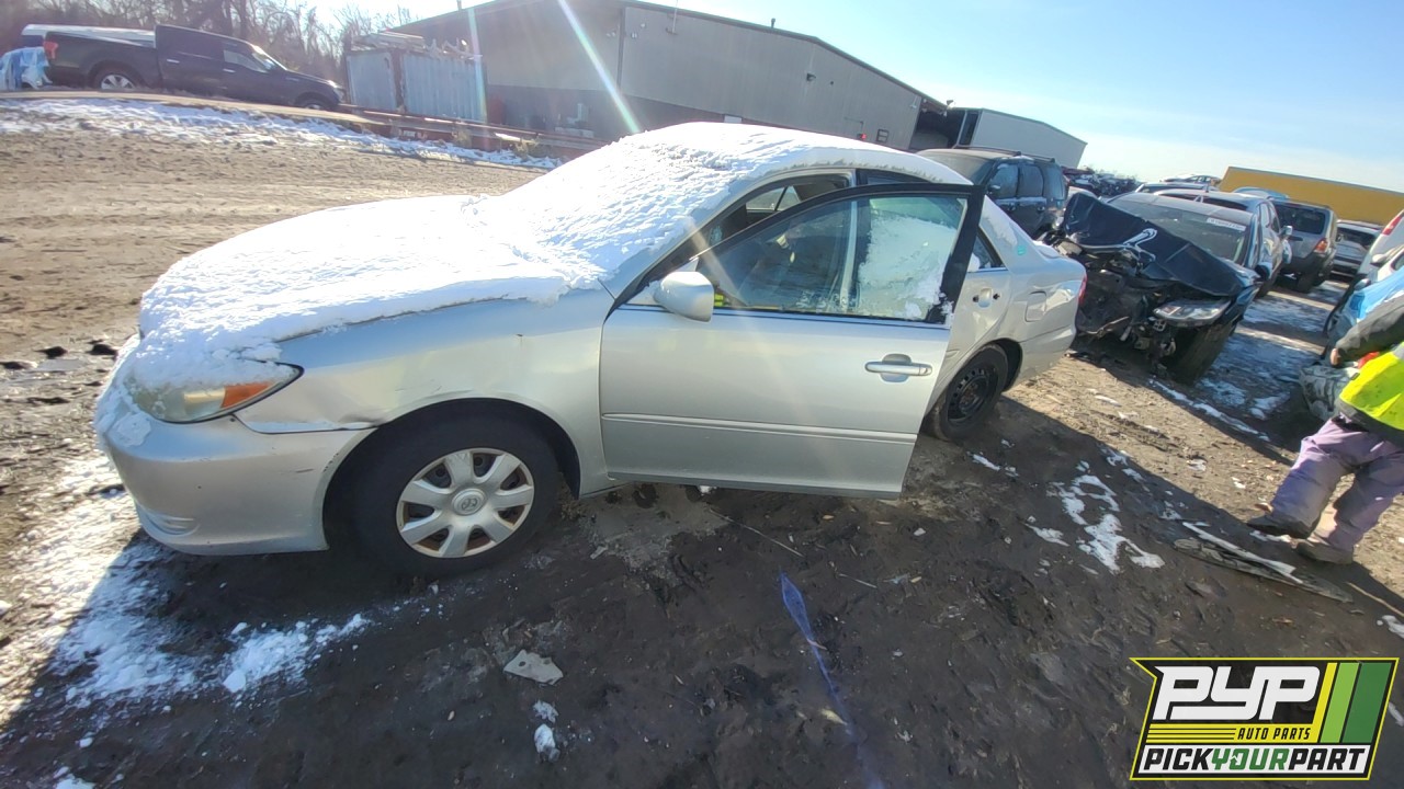 2003 TOYOTA CAMRY partes disponibles