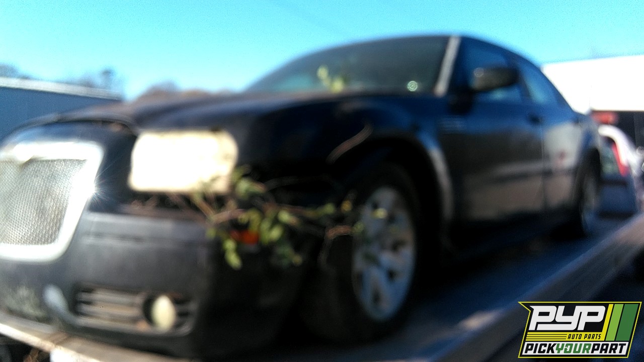 2006 CHRYSLER 300 available for parts