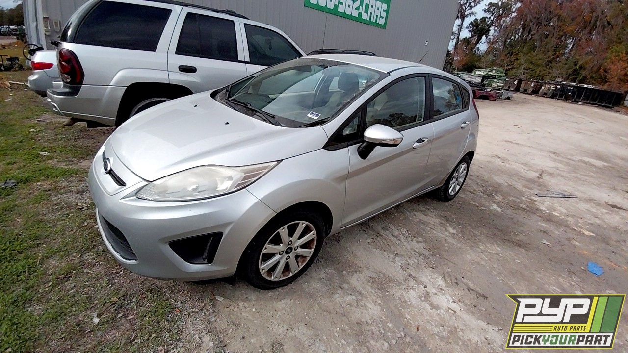 2013 FORD FIESTA partes disponibles