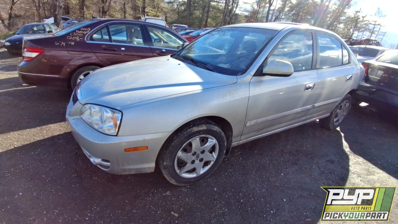 2004 HYUNDAI ELANTRA partes disponibles