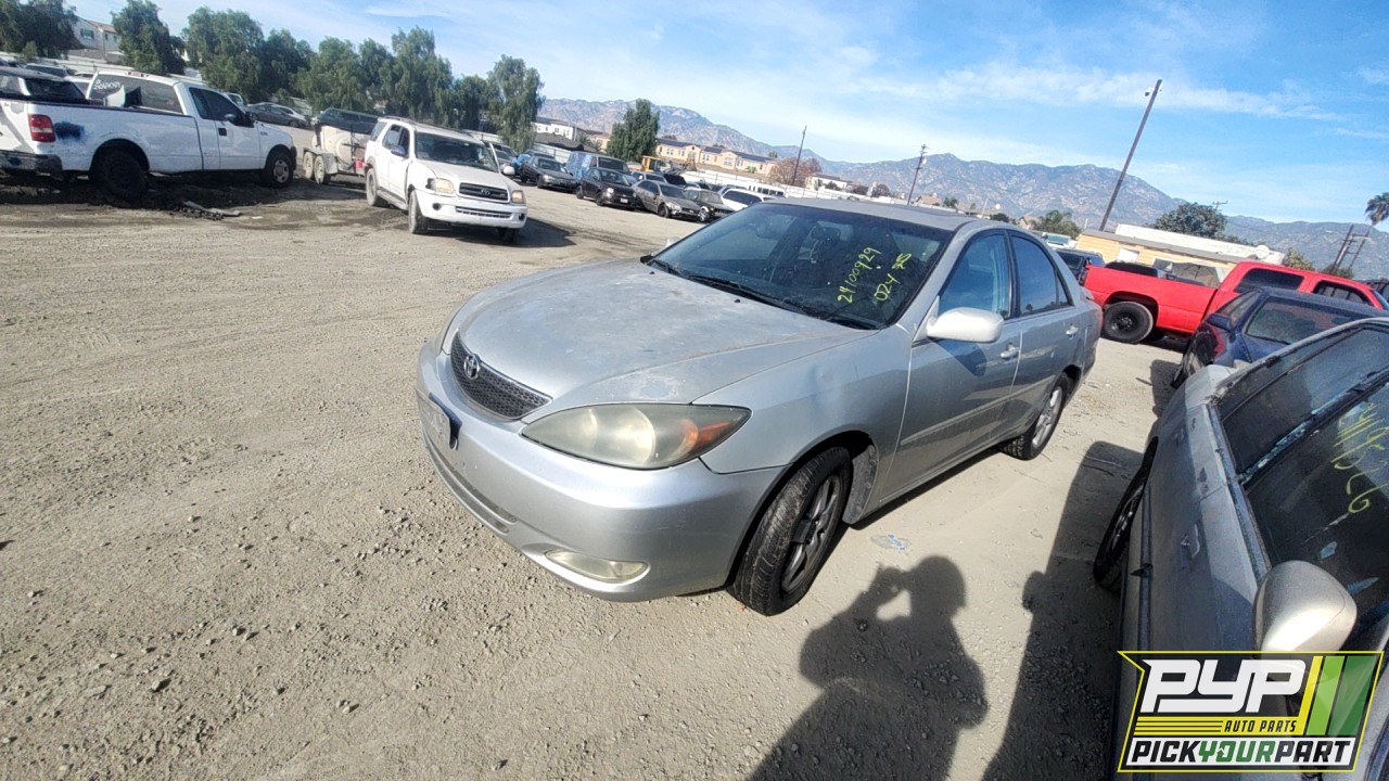 2004 TOYOTA CAMRY partes disponibles