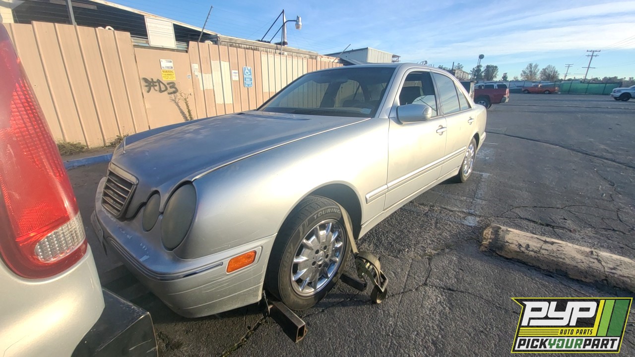 2001 MERCEDES-BENZ E320 partes disponibles