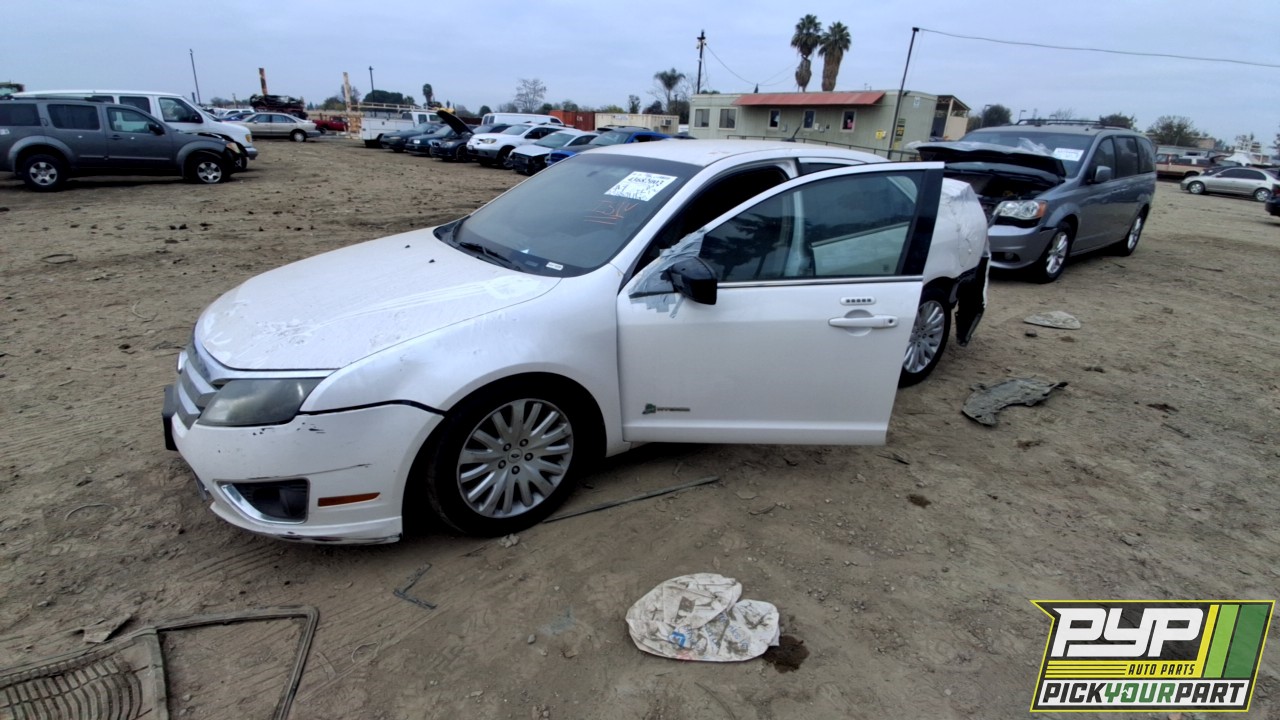 2011 FORD FUSION available for parts