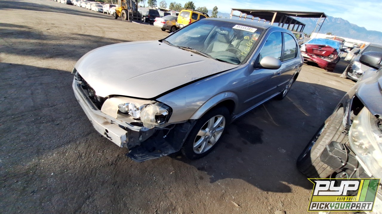 2002 NISSAN MAXIMA partes disponibles