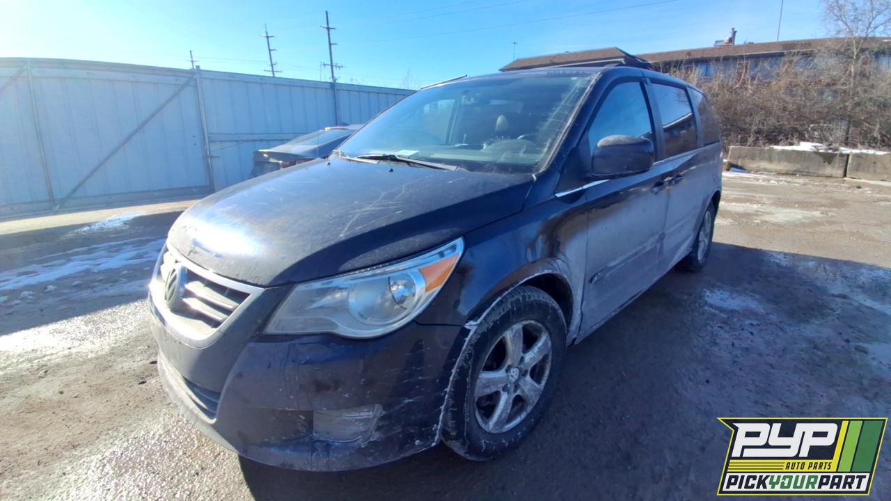 2011 VOLKSWAGEN ROUTAN available for parts