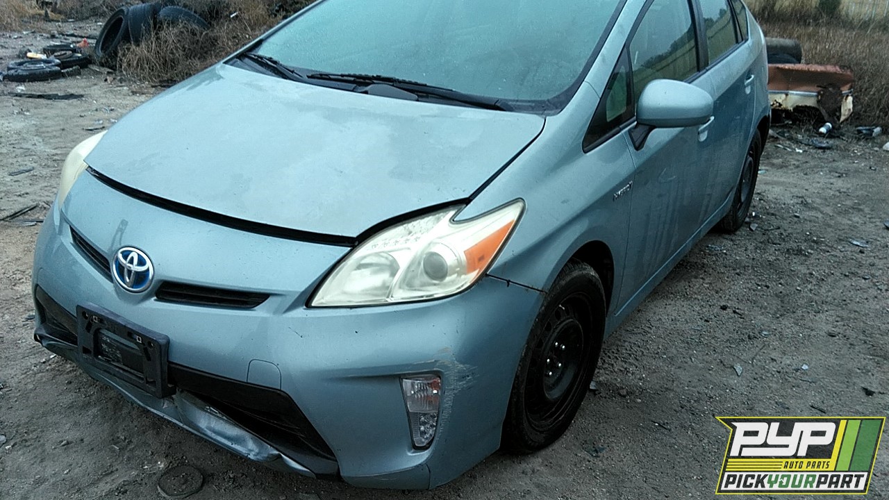 2012 TOYOTA PRIUS partes disponibles