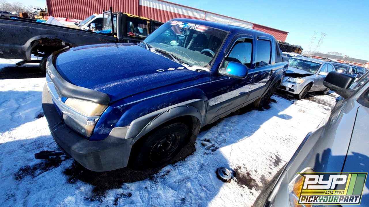 2003 CHEVROLET AVALANCHE 1500 available for parts