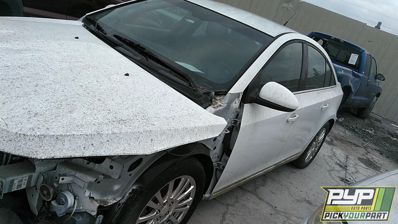 2013 CHEVROLET CRUZE partes disponibles