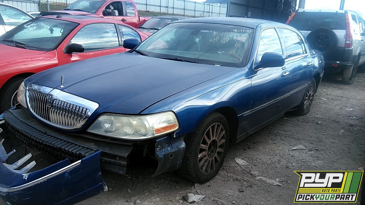 2003 LINCOLN TOWN CAR partes disponibles