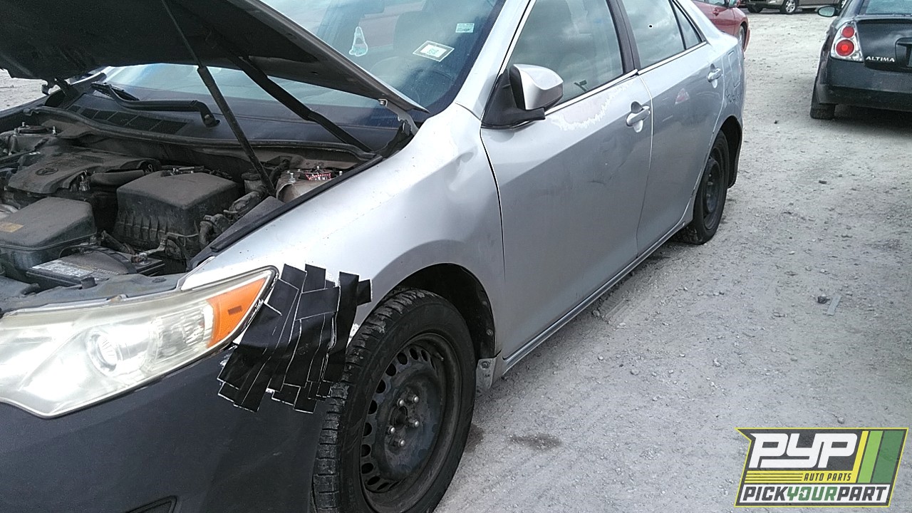 2012 TOYOTA CAMRY partes disponibles