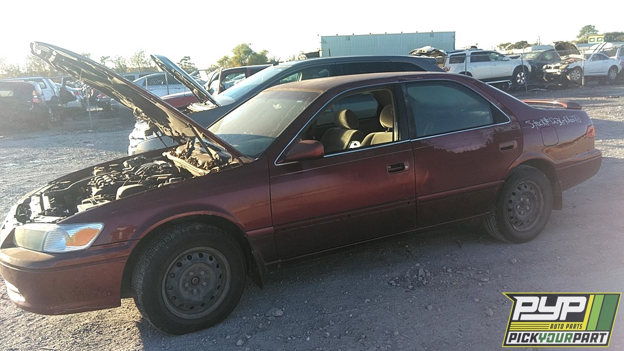 2001 TOYOTA CAMRY partes disponibles