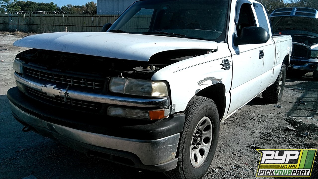 2001 CHEVROLET SILVERADO 1500 available for parts
