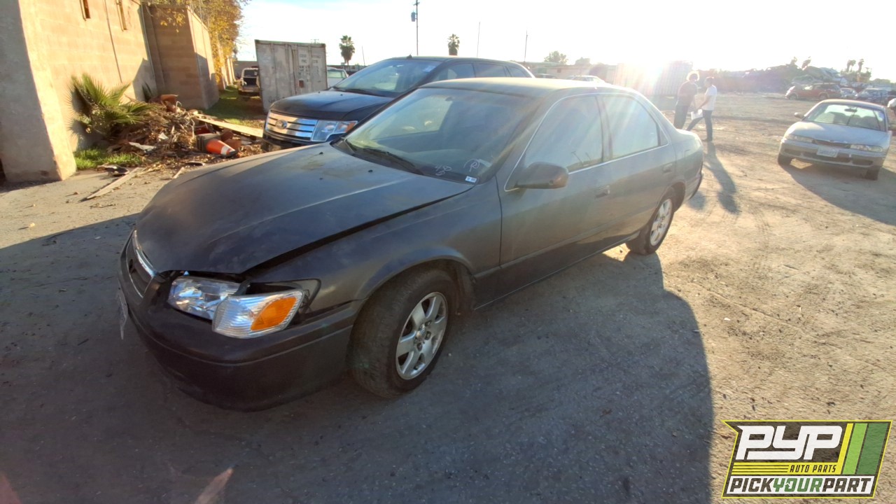 2001 TOYOTA CAMRY partes disponibles