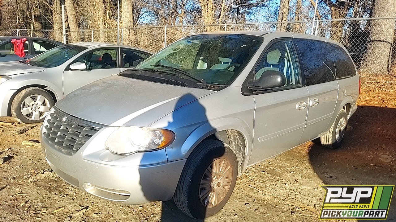 2006 CHRYSLER TOWN & COUNTRY partes disponibles