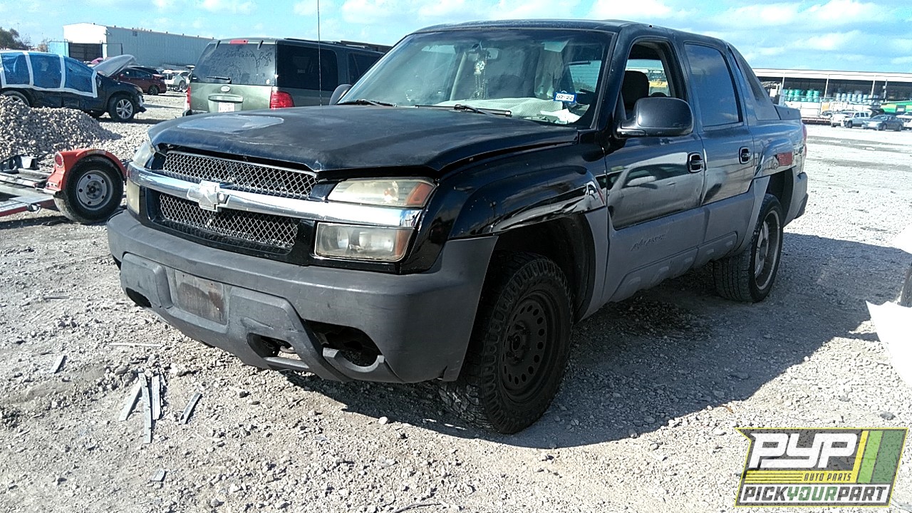 2003 CHEVROLET AVALANCHE 1500 available for parts