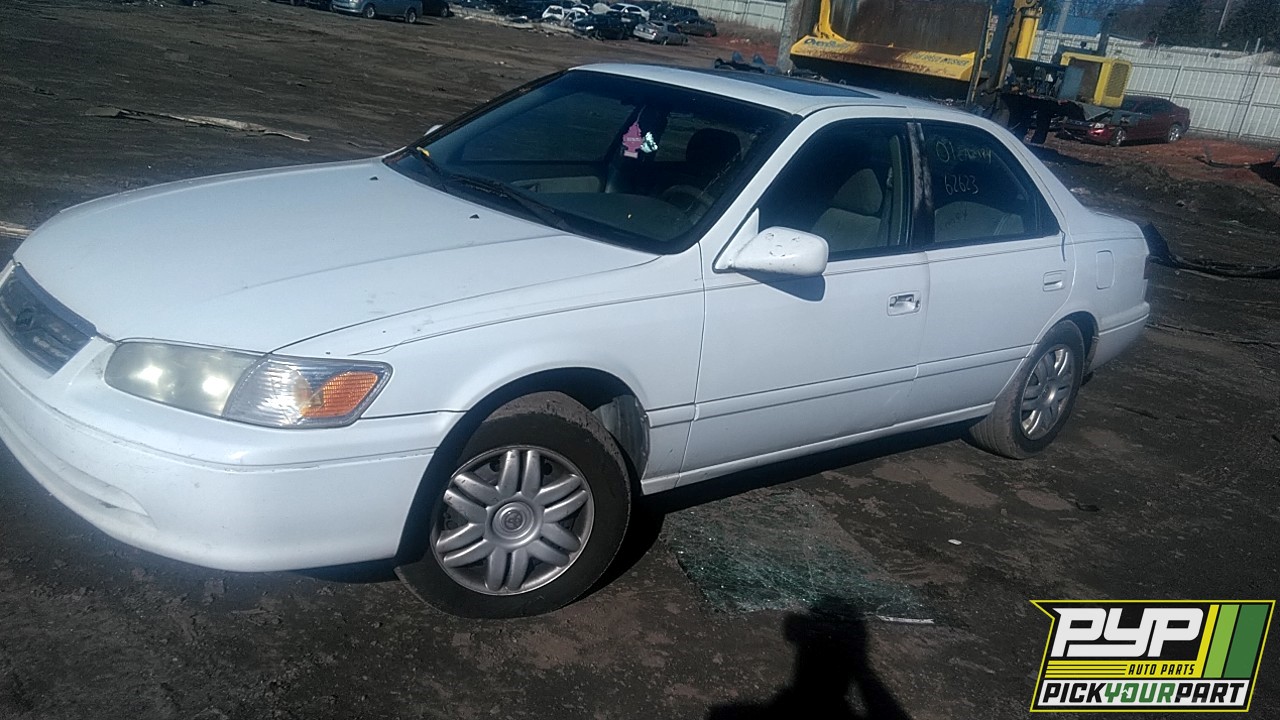 2001 TOYOTA CAMRY partes disponibles