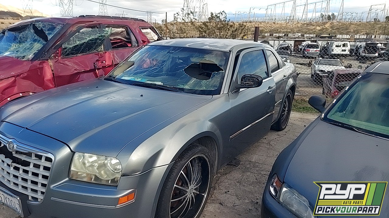 2006 CHRYSLER 300 partes disponibles