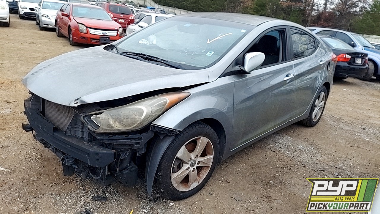 2013 HYUNDAI ELANTRA partes disponibles