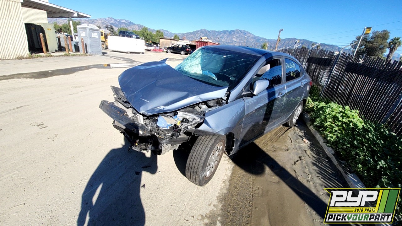 2017 HYUNDAI ACCENT partes disponibles