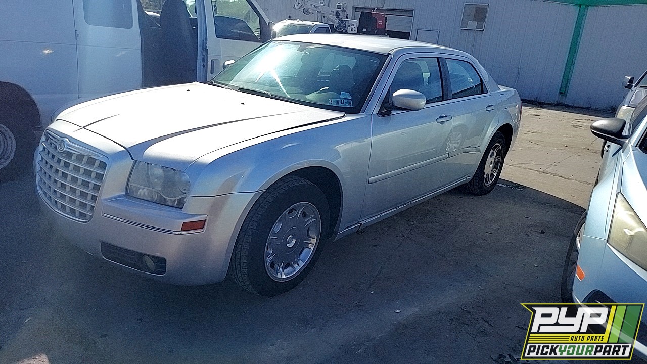 2005 CHRYSLER 300 partes disponibles