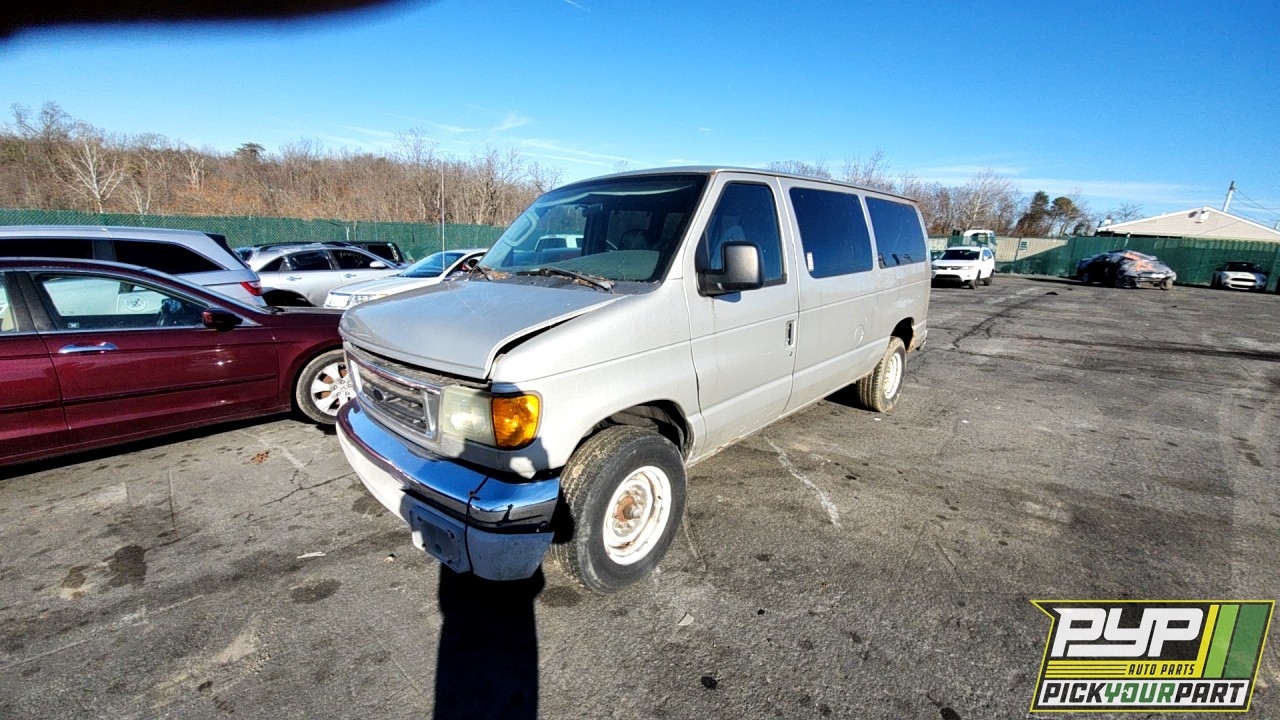 2003 FORD E-350 CLUB WAGON partes disponibles
