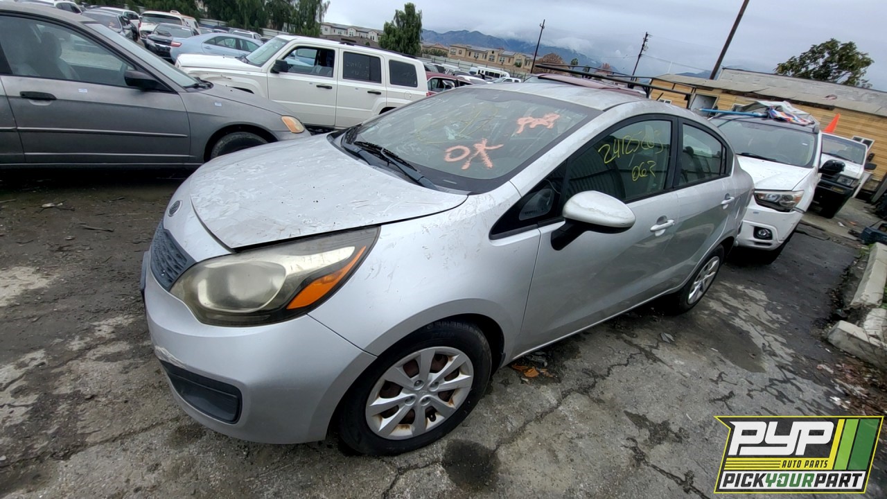 2012 KIA RIO partes disponibles