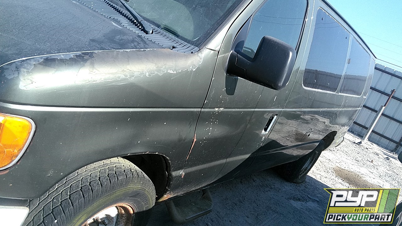 2003 FORD E-350 CLUB WAGON partes disponibles