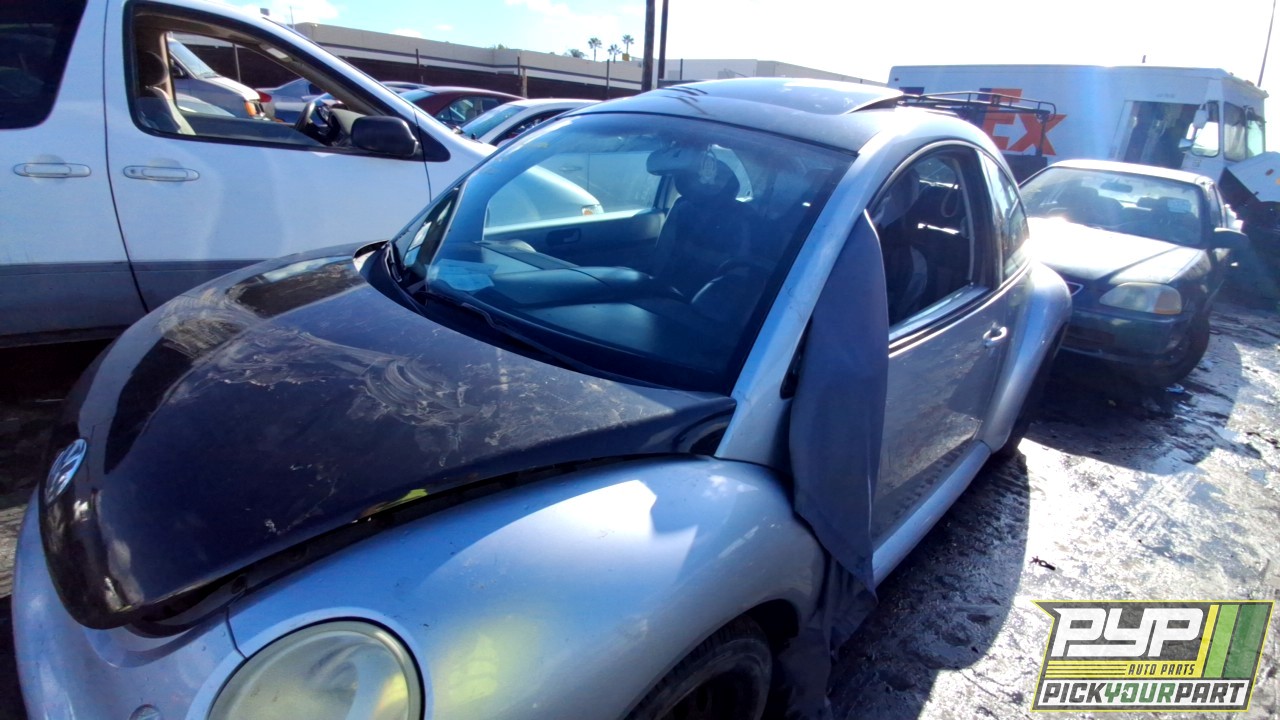 2004 VOLKSWAGEN BEETLE partes disponibles