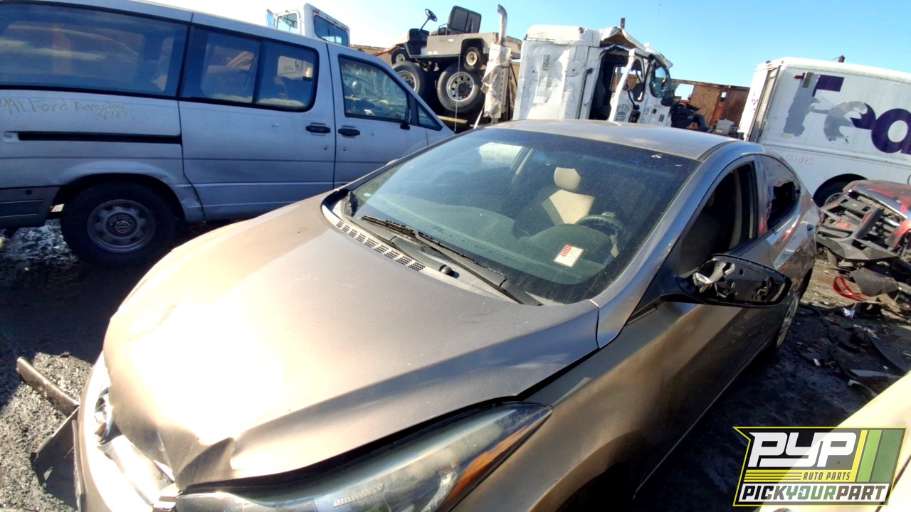 2016 HYUNDAI ELANTRA partes disponibles