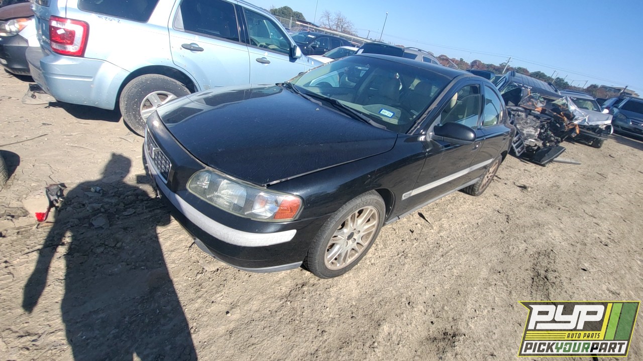 2002 VOLVO S60 partes disponibles