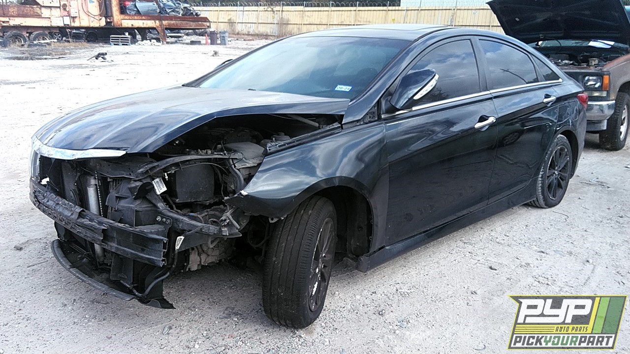 2013 HYUNDAI SONATA available for parts