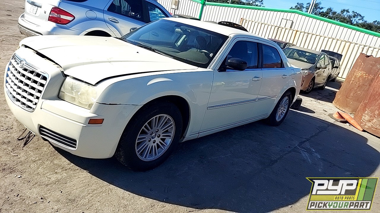 2009 CHRYSLER 300 available for parts