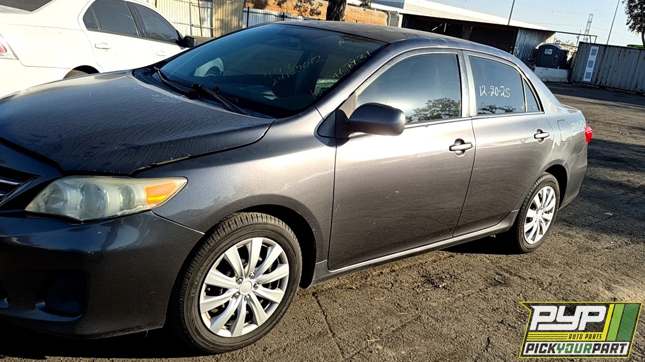 2013 TOYOTA COROLLA partes disponibles
